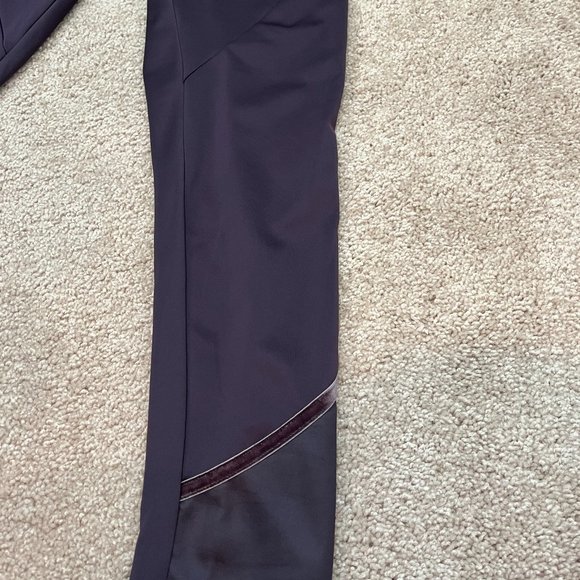Adidas AEROREADY purple leggings - Picture 3 of 6